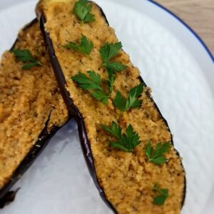 Баклажан гриль под арахисовым соусом