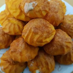 Томатные профитроли с сырным кремом